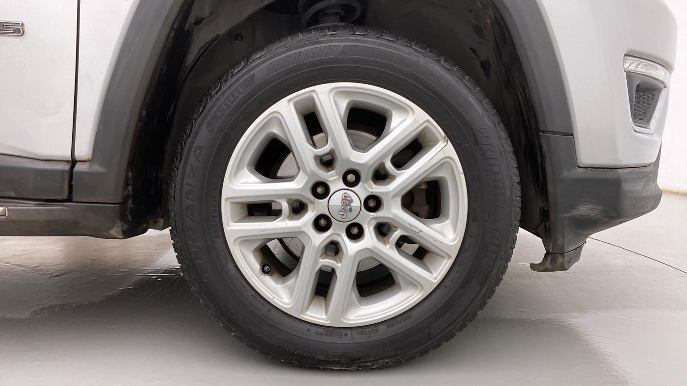 2017 Jeep Compass LIMITED 2.0 DIESEL 4X4, Diesel, Manual, 53,950 km, Right Front Wheel