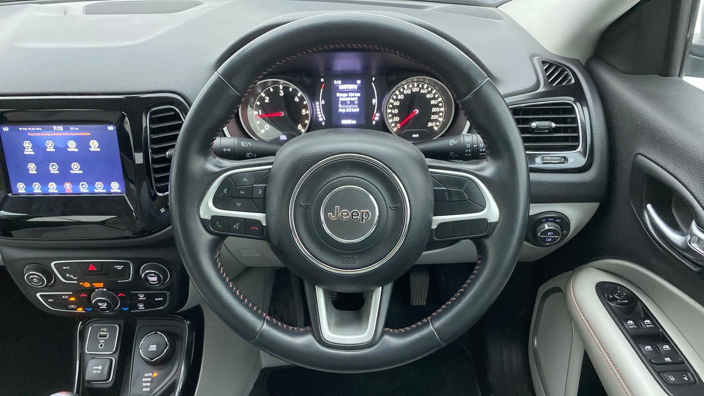2017 Jeep Compass LIMITED 2.0 DIESEL 4X4, Diesel, Manual, 53,950 km, Steering Wheel Close Up