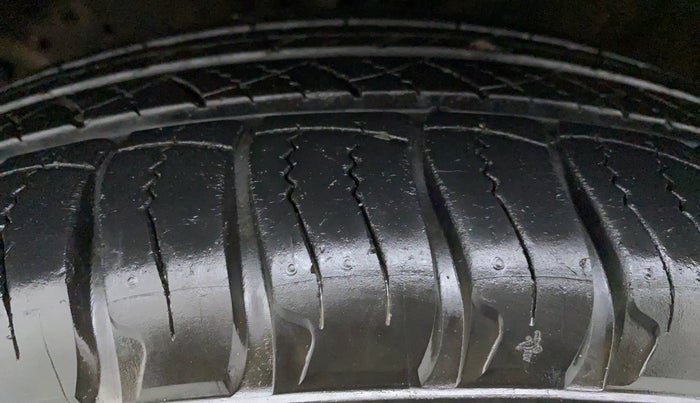 2016 Honda CRV 2.0 2WD AT, Petrol, Automatic, 42,964 km, Right Rear Tyre Tread