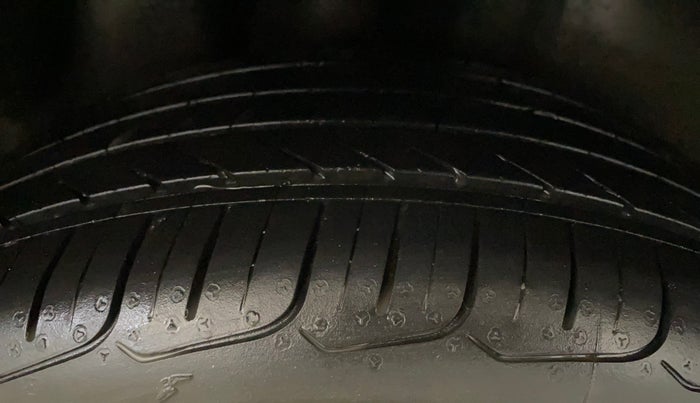 2019 Volkswagen Ameo TRENDLINE 1.0L, Petrol, Manual, 42,470 km, Right Rear Tyre Tread