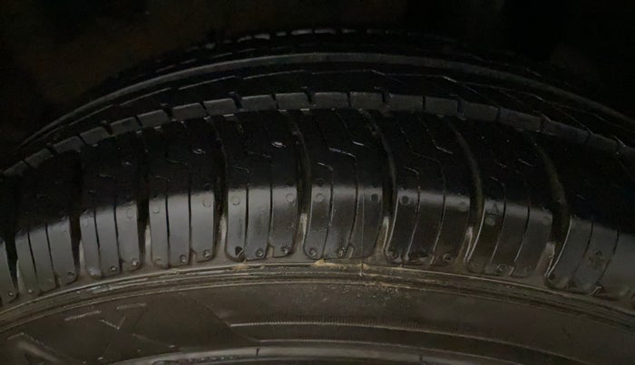 2021 Maruti Baleno DELTA PETROL 1.2, Petrol, Manual, 66,934 km, Left Rear Tyre Tread