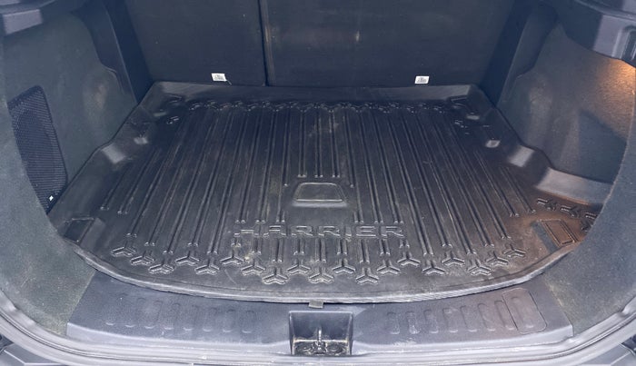2022 Tata Harrier XZ+ DARK EDITION, Diesel, Manual, 14,710 km, Boot Inside