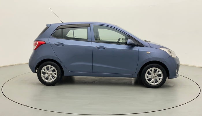2017 Hyundai Grand i10 MAGNA 1.2 KAPPA VTVT, Petrol, Manual, 60,546 km, Right Side View