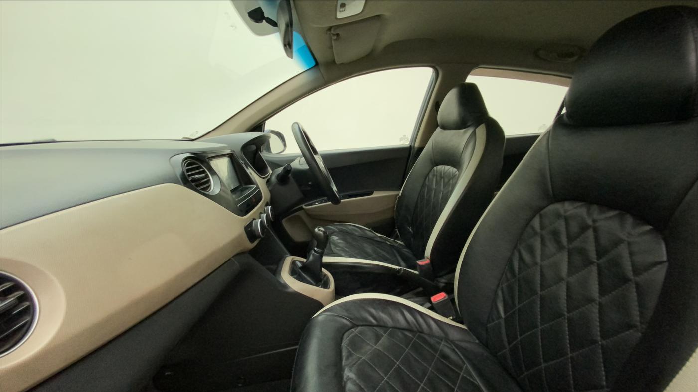 2017 Hyundai Grand i10 MAGNA 1.2 KAPPA VTVT, Petrol, Manual, 60,546 km, Right Side Front Door Cabin