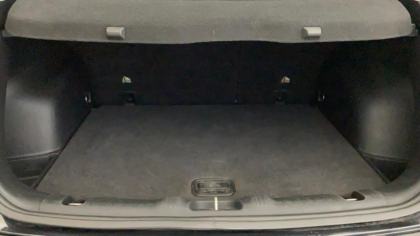 2019 Jeep Compass LONGITUDE (O) 1.4 PETROL AT, Petrol, Automatic, 52,469 km, Boot Inside