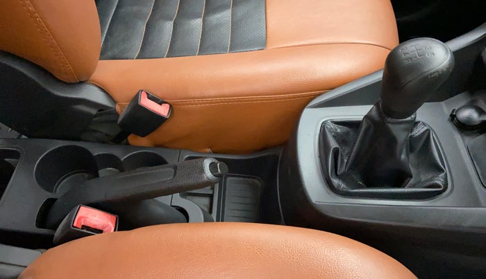 2016 Ford New Figo 1.2 AMBIENTE, CNG, Manual, 77,744 km, Gear Lever