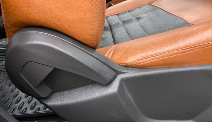 2016 Ford New Figo 1.2 AMBIENTE, CNG, Manual, 77,744 km, Driver Side Adjustment Panel