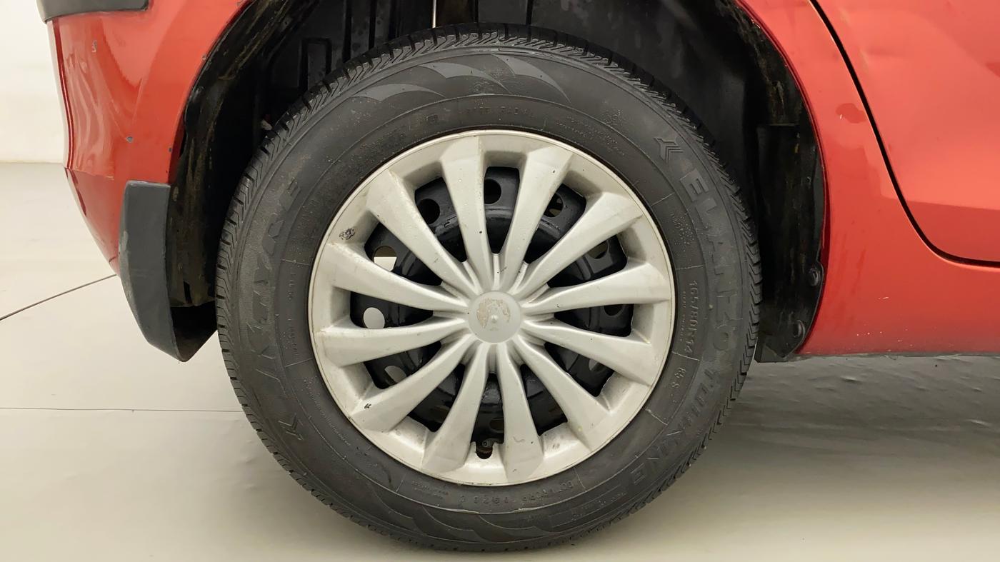 2012 Maruti Swift VXI, Petrol, Manual, 86,417 km, Right Rear Wheel