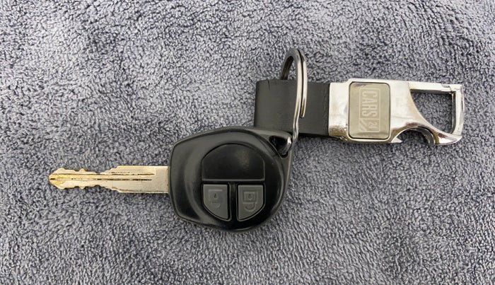 2012 Maruti Swift VXI, Petrol, Manual, 86,417 km, Key Close Up