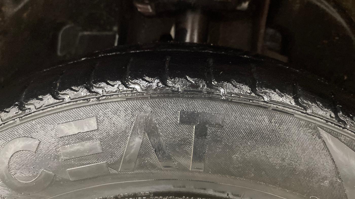 2016 Tata Tiago XM DIESEL, Diesel, Manual, 64,417 km, Left Front Tyre Tread