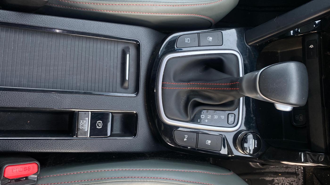 2023 KIA SELTOS  X LINE 1.5 DIESEL AT, Diesel, Automatic, 33,674 km, Gear Lever