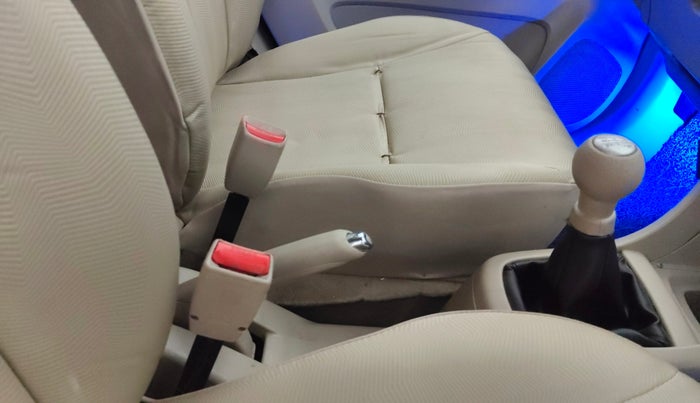 2016 Maruti Ertiga VXI CNG, CNG, Manual, 1,37,463 km, Gear Lever