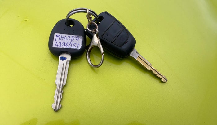 2019 Hyundai NEW SANTRO SPORTZ AMT, Petrol, Automatic, 33,875 km, Key Close Up