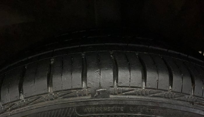 2014 Hyundai Grand i10 SPORTZ AT 1.2 KAPPA VTVT, Petrol, Automatic, 47,800 km, Left Rear Tyre Tread