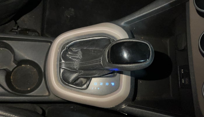 2014 Hyundai Grand i10 SPORTZ AT 1.2 KAPPA VTVT, Petrol, Automatic, 47,800 km, Gear Lever