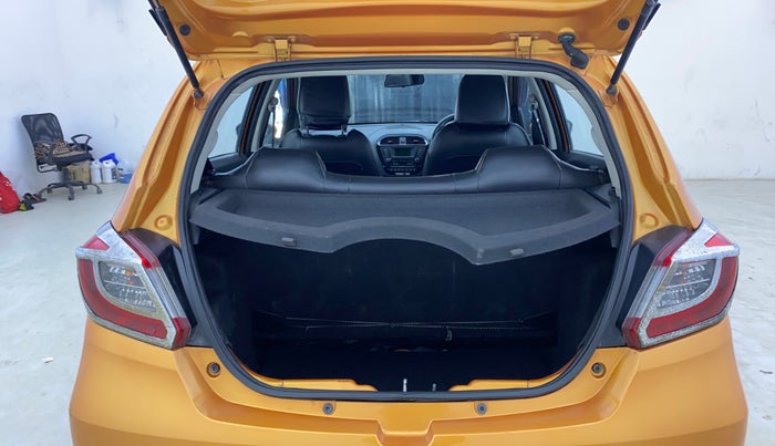 2018 Tata Tiago XZ PETROL, Petrol, Manual, 35,336 km, Boot Inside
