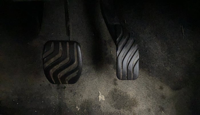 2019 Renault Kwid RXT 1.0 AMT, Petrol, Automatic, 26,074 km, Pedals