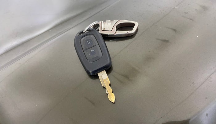 2019 Renault Kwid RXT 1.0 AMT, Petrol, Automatic, 26,074 km, Key Close Up