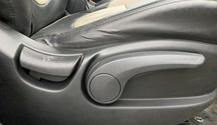 2019 Hyundai Creta SX AT 1.6 PETROL, Petrol, Automatic, 46,583 km, Driver Side Adjustment Panel