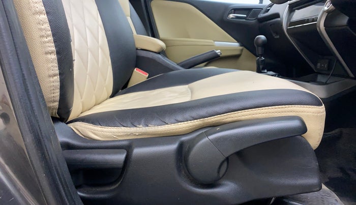 2014 Honda City 1.5L I-VTEC VX, Petrol, Manual, 1,19,263 km, Driver Side Adjustment Panel