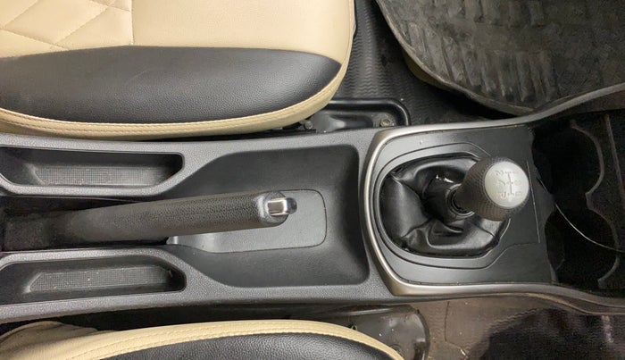 2014 Honda City 1.5L I-VTEC VX, Petrol, Manual, 1,19,263 km, Gear Lever