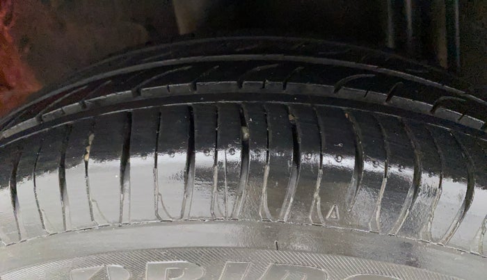 2021 Datsun Redi Go T(O) 1.0 AMT, Petrol, Automatic, 27,125 km, Right Rear Tyre Tread