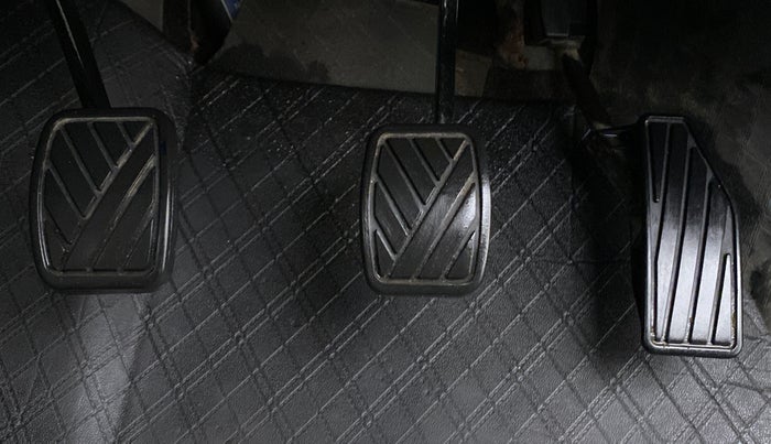 2018 Maruti Swift VXI, Petrol, Manual, 20,917 km, Pedals