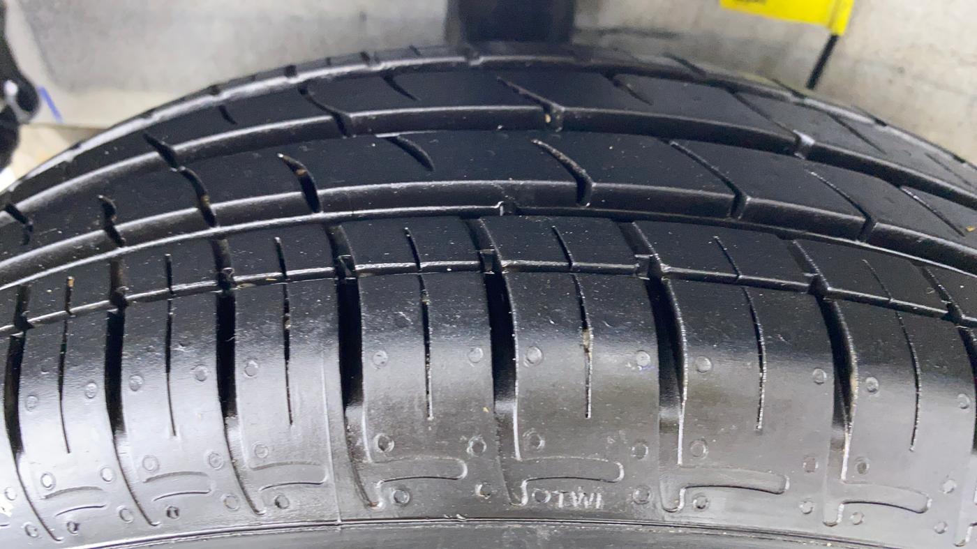 2021 Hyundai AURA S CNG, CNG, Manual, 3,869 km, Right Rear Tyre Tread