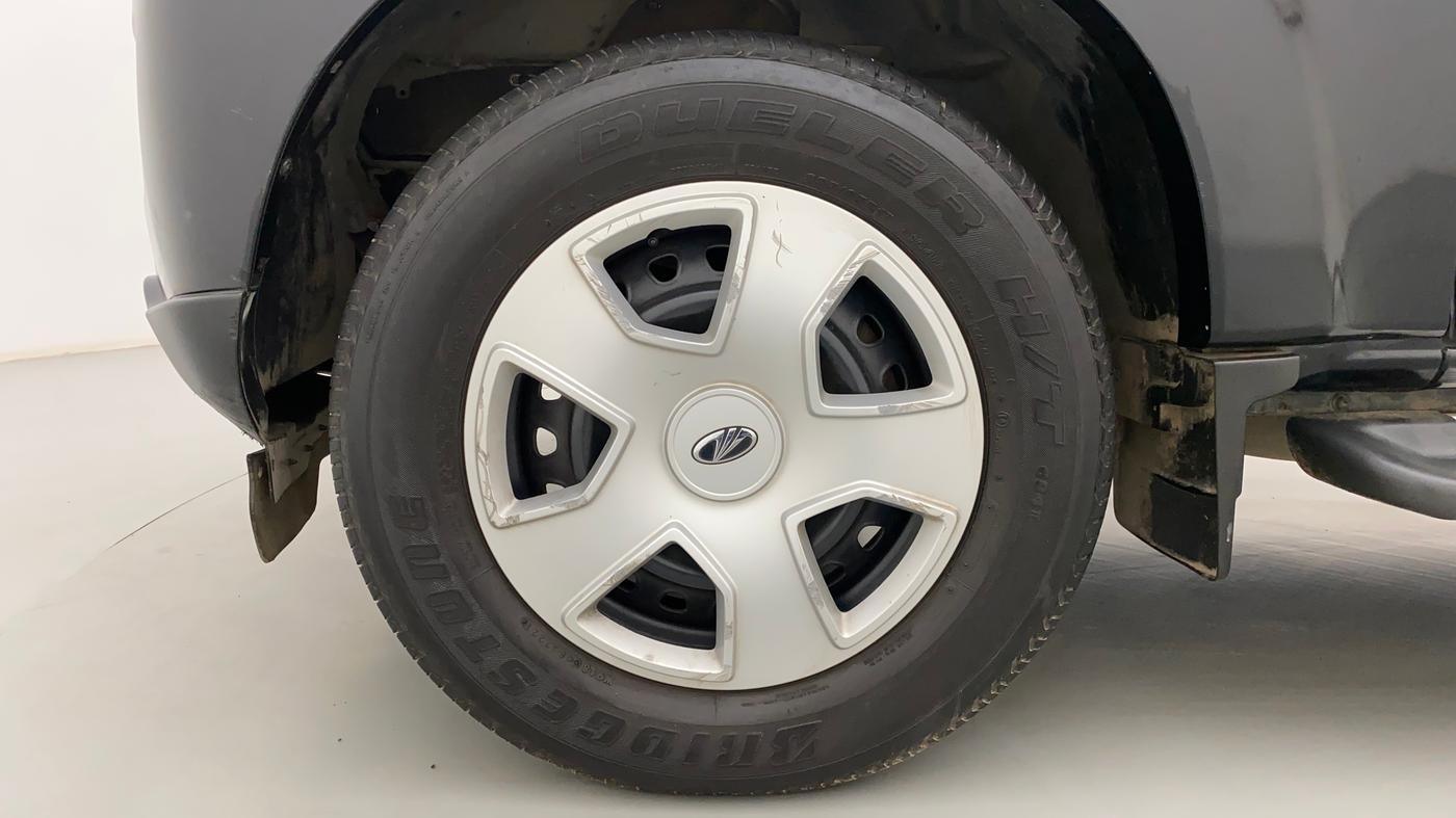 2021 Mahindra Scorpio S5, Diesel, Manual, 29,793 km, Left Front Wheel