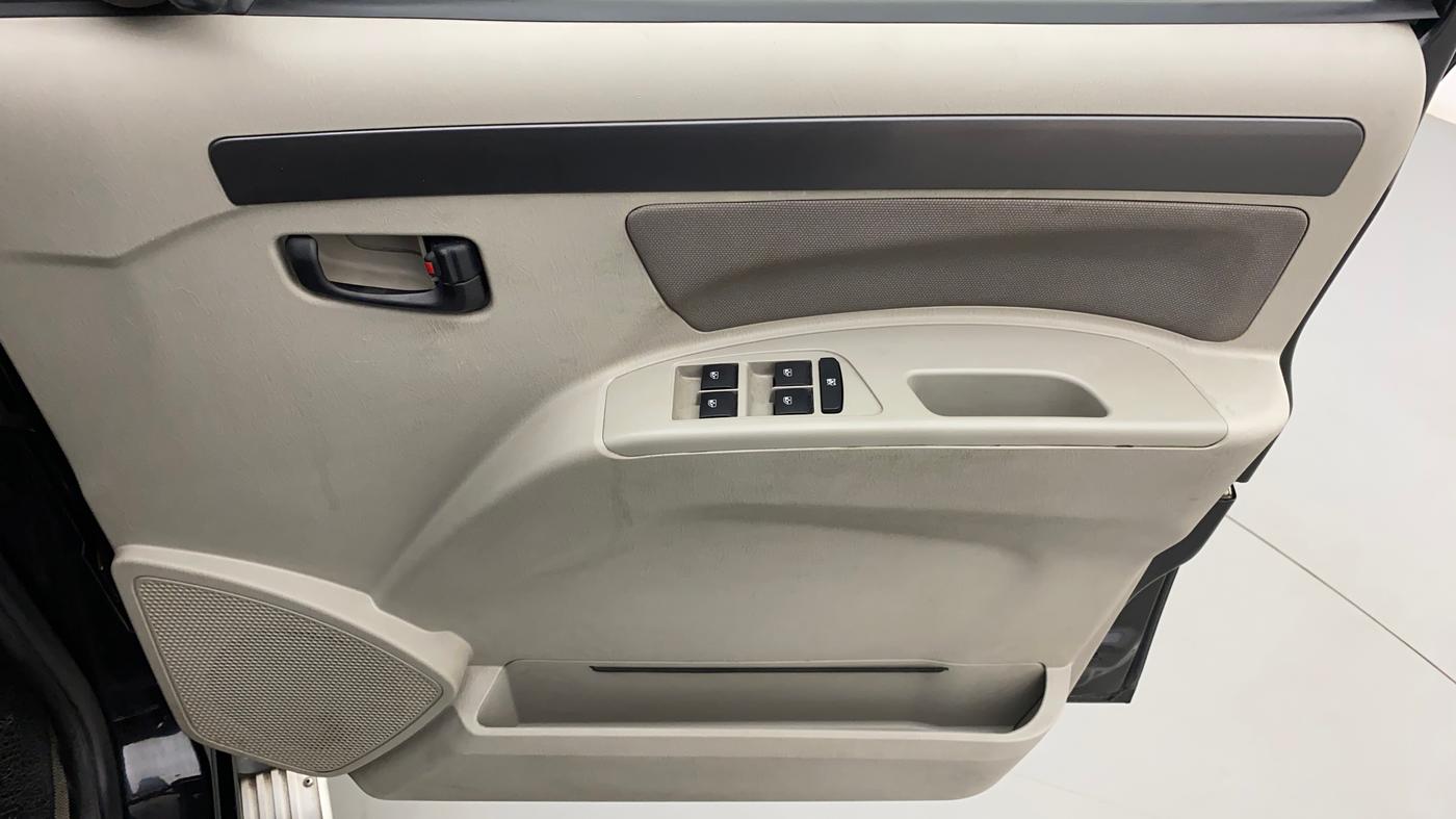 2021 Mahindra Scorpio S5, Diesel, Manual, 29,793 km, Driver Side Door Panels Control
