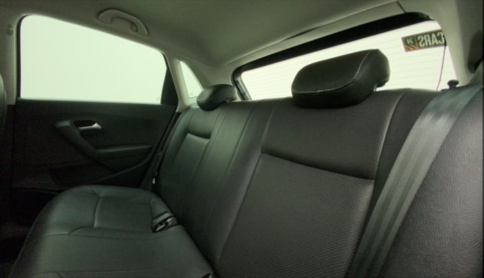 2020 Volkswagen Polo HIGHLINE PLUS 1.0, Petrol, Manual, 27,236 km, Right Side Rear Door Cabin