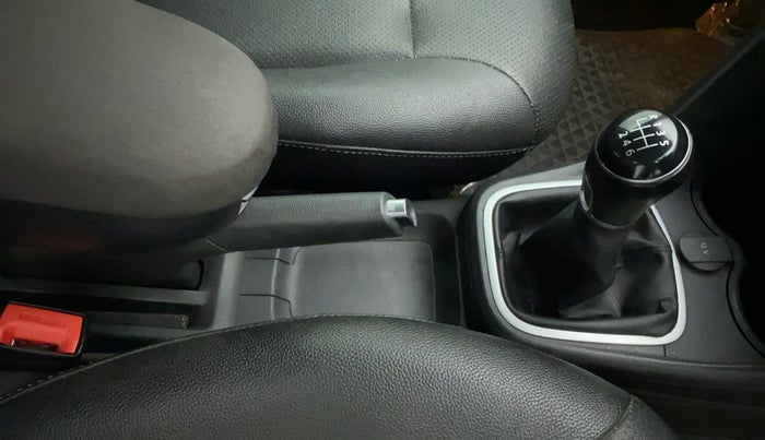 2020 Volkswagen Polo HIGHLINE PLUS 1.0, Petrol, Manual, 27,236 km, Gear Lever