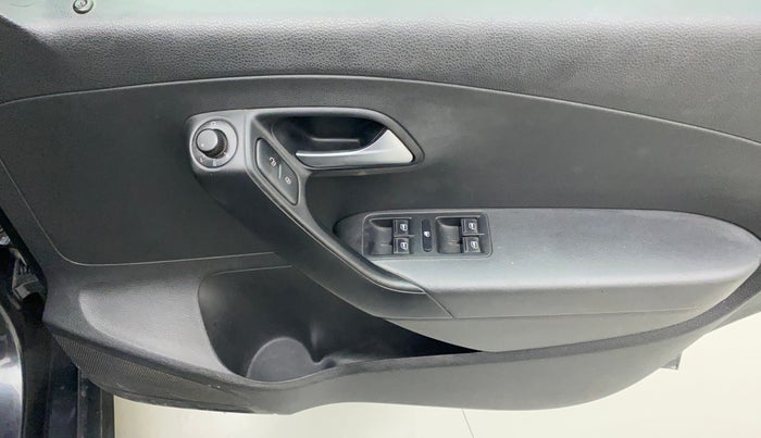 2020 Volkswagen Polo HIGHLINE PLUS 1.0, Petrol, Manual, 27,236 km, Driver Side Door Panels Control