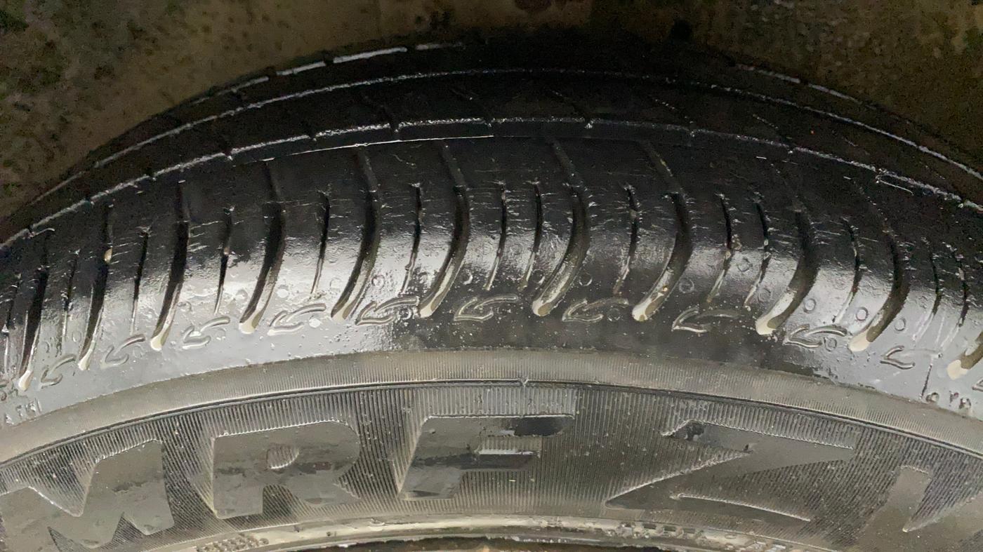 2016 Maruti Celerio VXI, Petrol, Manual, 91,606 km, Right Front Tyre Tread