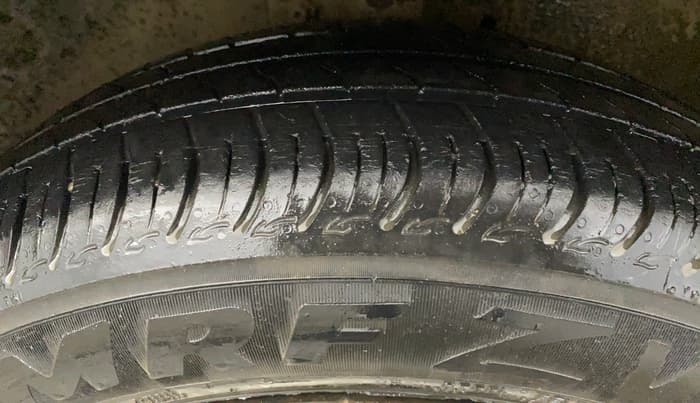 2016 Maruti Celerio VXI, Petrol, Manual, 91,606 km, Right Front Tyre Tread