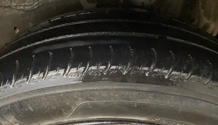 2016 Maruti Celerio VXI, Petrol, Manual, 91,606 km, Left Rear Tyre Tread
