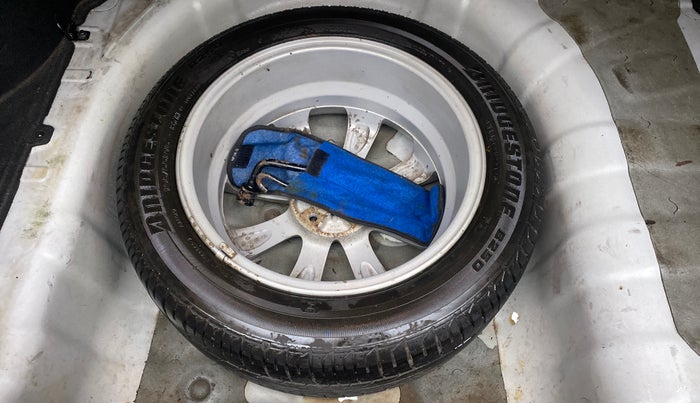 2012 Hyundai Verna FLUIDIC 1.6 VTVT SX, Petrol, Manual, 67,486 km, Spare Tyre