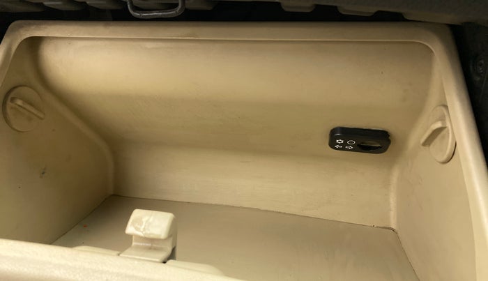 2012 Hyundai Verna FLUIDIC 1.6 VTVT SX, Petrol, Manual, 67,486 km, Cooled Glove Box