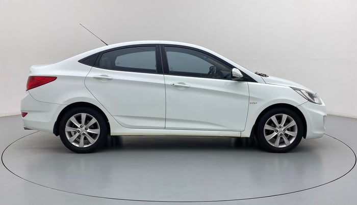 2012 Hyundai Verna FLUIDIC 1.6 VTVT SX, Petrol, Manual, 67,486 km, Right Side View