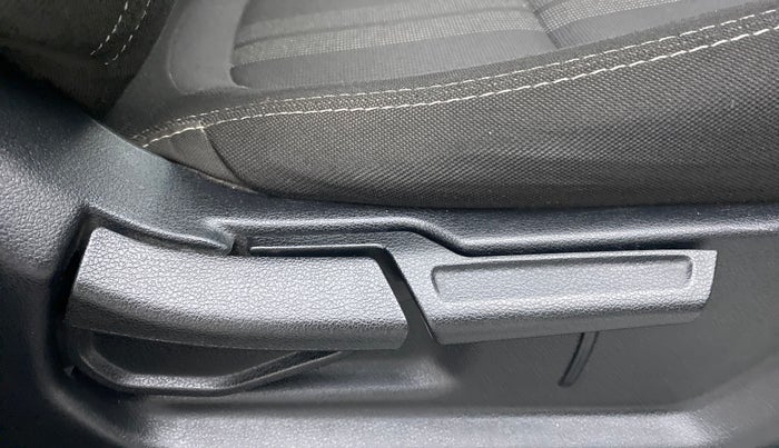 2021 Hyundai VENUE 1.0 TURBO GDI SX+ AT, Petrol, Automatic, 11,124 km, Driver Side Adjustment Panel