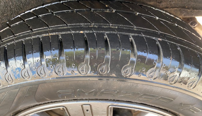 2020 Renault Kwid CLIMBER 1.0 (O), Petrol, Manual, 26,920 km, Left Rear Tyre Tread