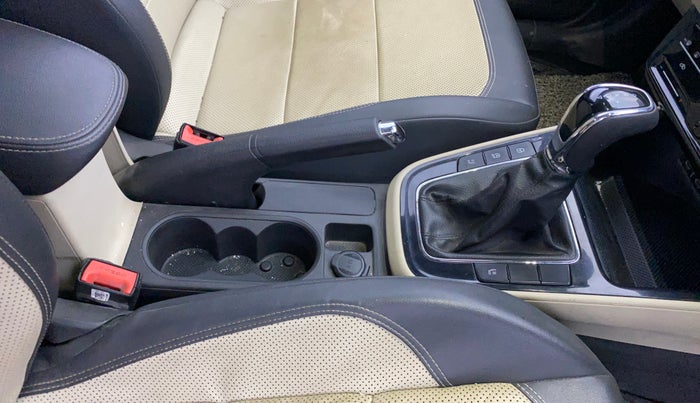 2022 Skoda SLAVIA STYLE 1.0L TSI AT, Petrol, Automatic, 81,938 km, Gear Lever