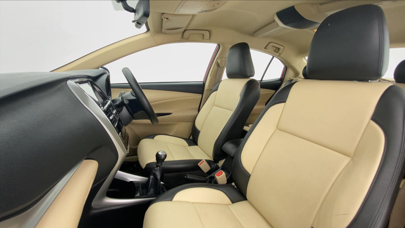 2018 Toyota YARIS G MT, Petrol, Manual, 50,736 km, Right Side Front Door Cabin