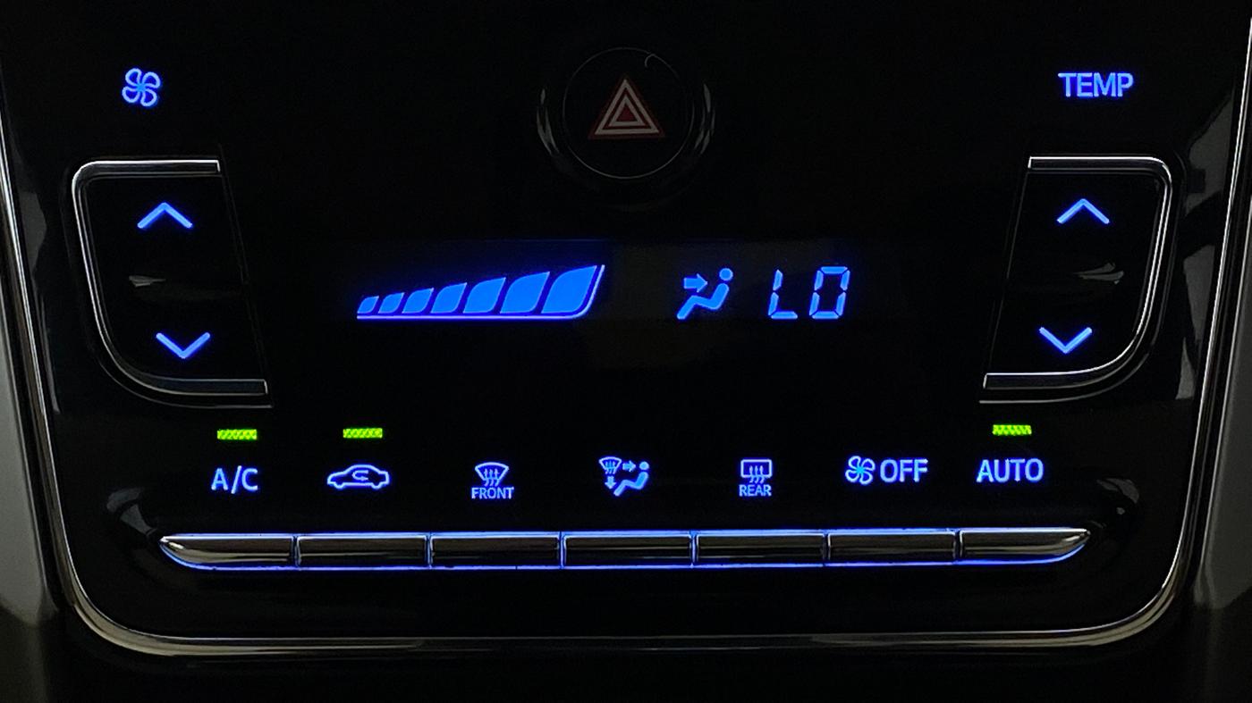2018 Toyota YARIS G MT, Petrol, Manual, 50,736 km, Automatic Climate Control