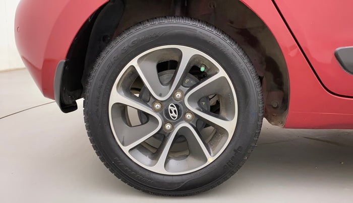 2018 Hyundai Grand i10 SPORTZ AT 1.2 KAPPA VTVT, Petrol, Automatic, 31,444 km, Right Rear Wheel