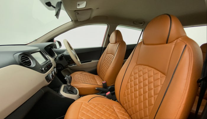 2018 Hyundai Grand i10 SPORTZ AT 1.2 KAPPA VTVT, Petrol, Automatic, 31,444 km, Right Side Front Door Cabin