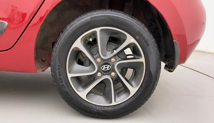 2018 Hyundai Grand i10 SPORTZ AT 1.2 KAPPA VTVT, Petrol, Automatic, 31,444 km, Left Rear Wheel