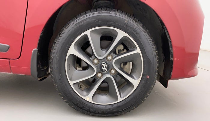 2018 Hyundai Grand i10 SPORTZ AT 1.2 KAPPA VTVT, Petrol, Automatic, 31,444 km, Right Front Wheel