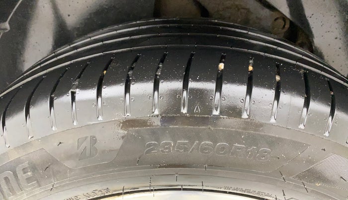 2022 Tata Safari XZ, Diesel, Manual, 64,046 km, Right Rear Tyre Tread