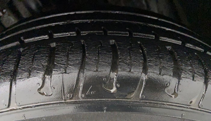 2018 Tata Tiago XZ 1.2 REVOTRON, Petrol, Manual, 45,826 km, Left Front Tyre Tread
